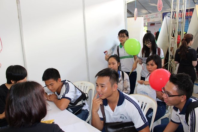Ngày hội tư vấn hướng nghiệp tuyển sinh đầu tiên 2016