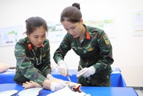 Tuyển sinh học viện quân y