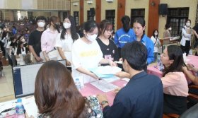 Bẫy lừa đảo bủa vây tân sinh viên