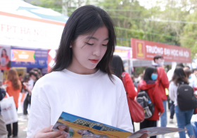 Ngành 'làm dâu trăm họ' nhưng điểm chuẩn cao, ra trường lương hấp dẫn
